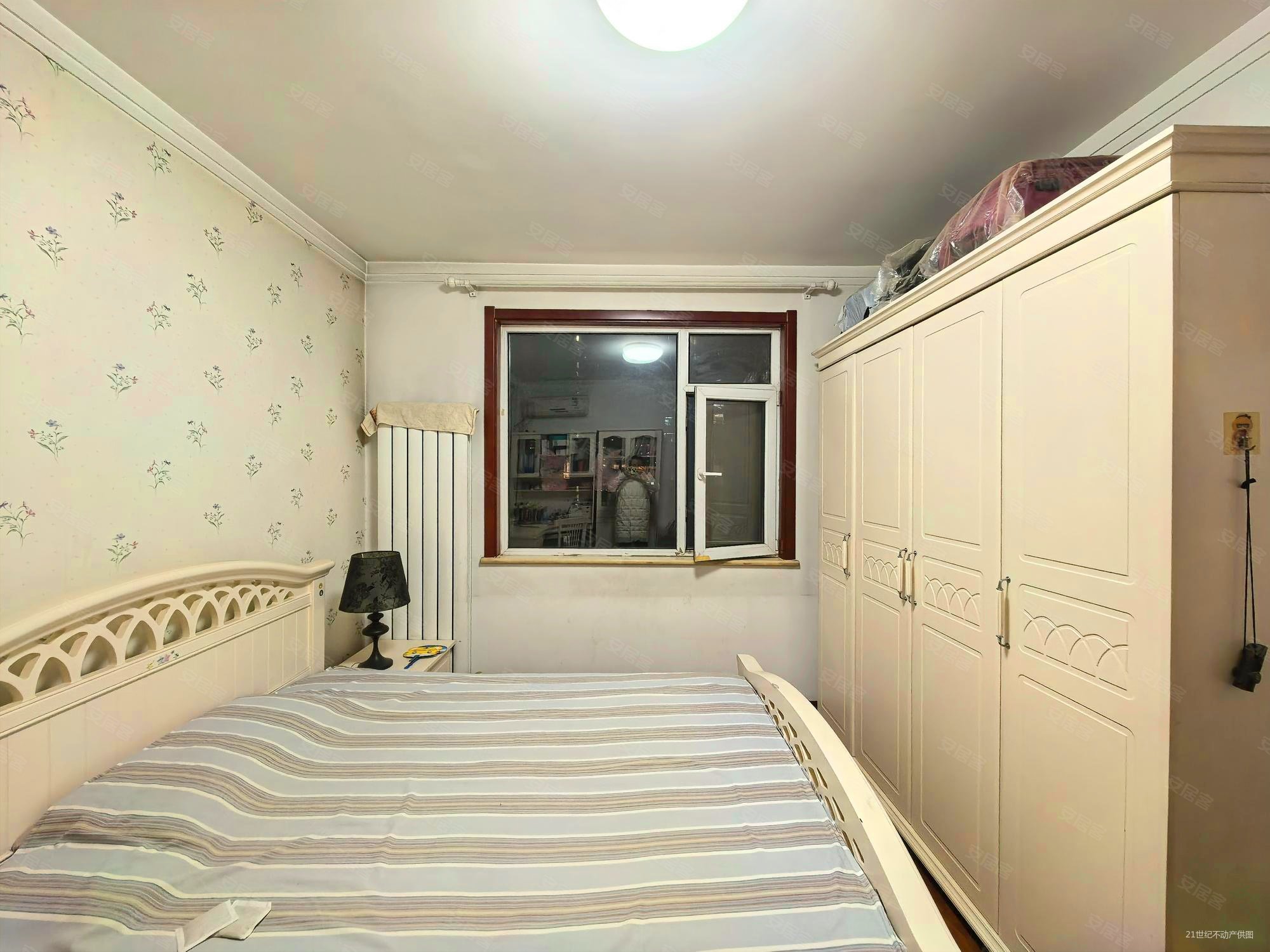 盛世天骄花苑3室2厅2卫158㎡南北210万