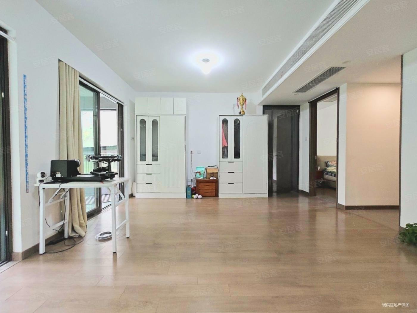 钟山峰景 4室3厅2卫