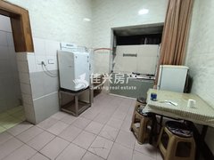 渠县万兴广场渠江大桥二桥头八一街房屋出租，家具家电齐全，紧邻一小三中出租房源真实图片