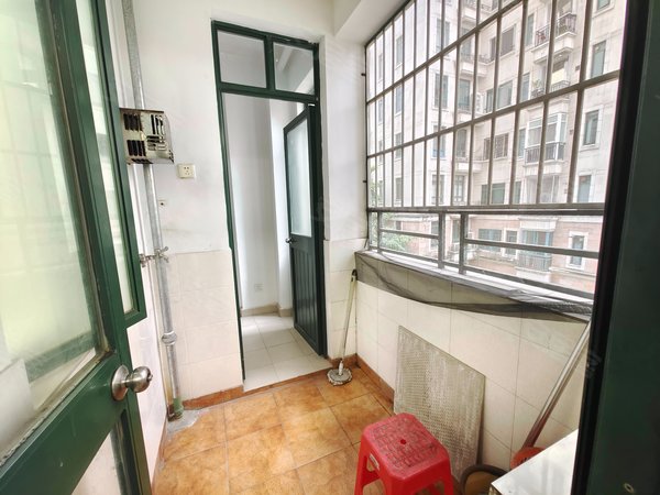 广州天河天河北天翔花园天翔花园 4室2厅2卫 南北通透 精装修 配套