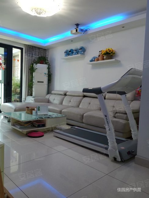 鼎盛花园3楼,3房2厅2卫,精装,共2套,满5年