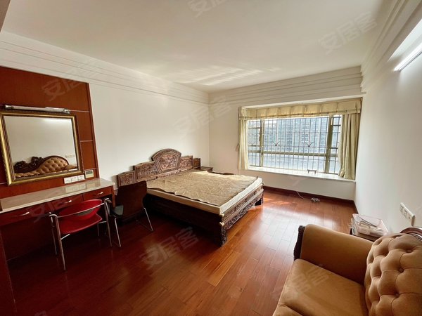 广州花都新区骏威锦东花园b区锦东花园 大平层放租 精装4房 拎包入住