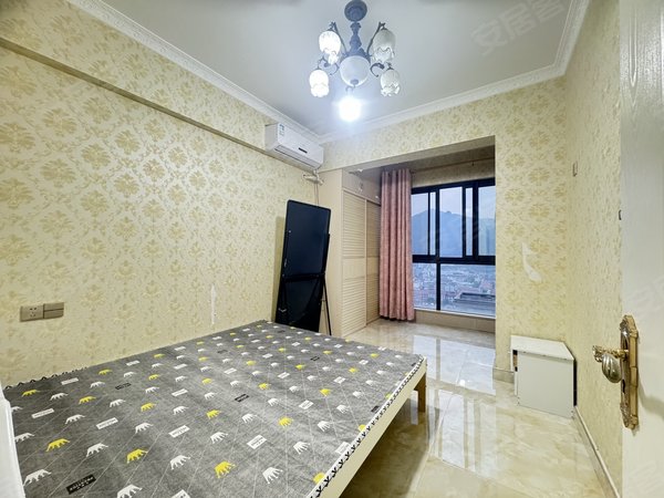 金华东阳东阳市中心世贸华庭银泰附近 世贸华庭 3房 精装修 拎包入住 民用水电 包物业出租房源真实图片