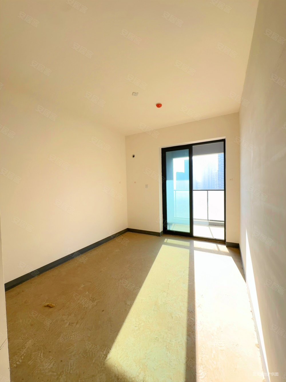 大华锦绣前城4室2厅2卫142.02㎡南北217万