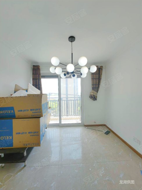 正大龙湖物业租售中心  价可谈 三个阳台南北通透 中等楼层