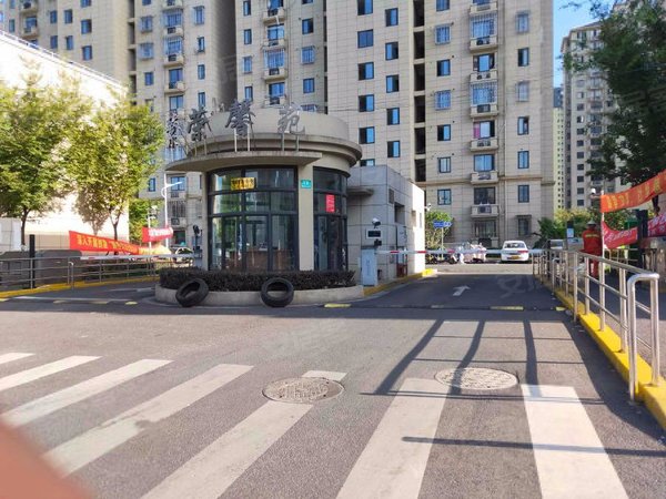 上海浦东周浦繁荣馨苑近繁荣路地铁站 电梯两房朝南 家具家电齐全