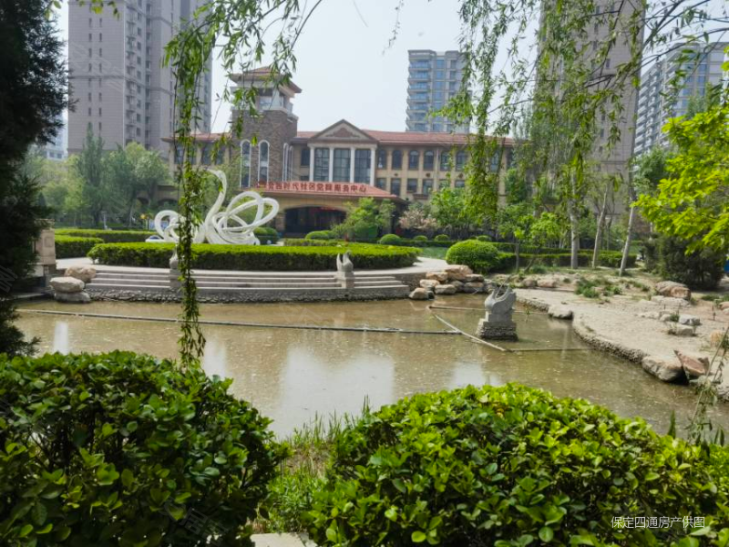 公园时代3室2厅2卫143.8㎡南北121万