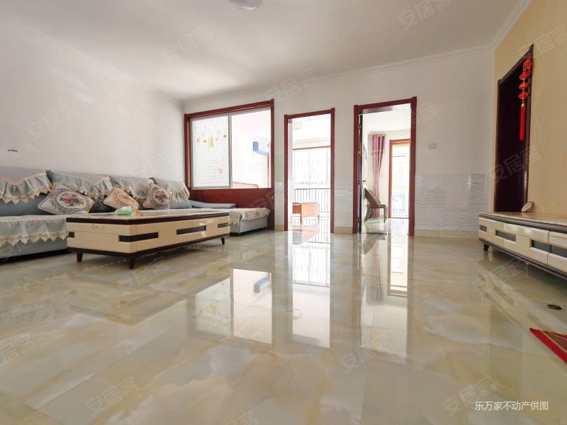 金马怡园多层三楼带车库102平精装三室落地窗85万近潍坊学院