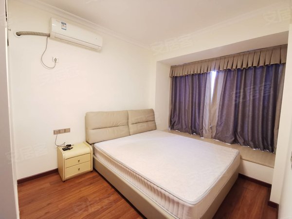江门蓬江北新骏景湾品峰双龙,妇幼旁,精装电梯3房,阳台看小区,无遮档,随时看房出租房源真实图片