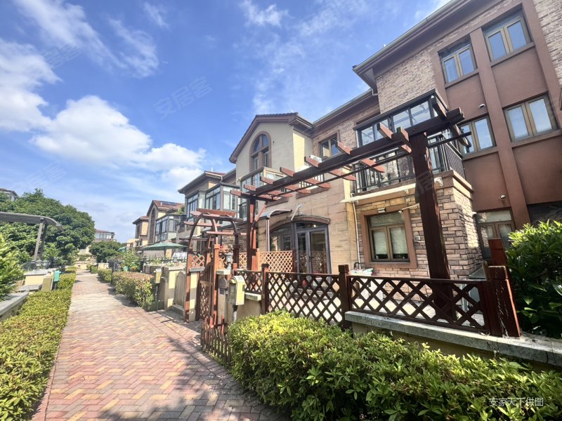 淀山湖类独栋 边套大花园 随时看房