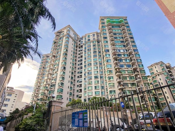 深圳宝安新安御景台御景台,新出精装修三房,随时可以入住出租房源真实