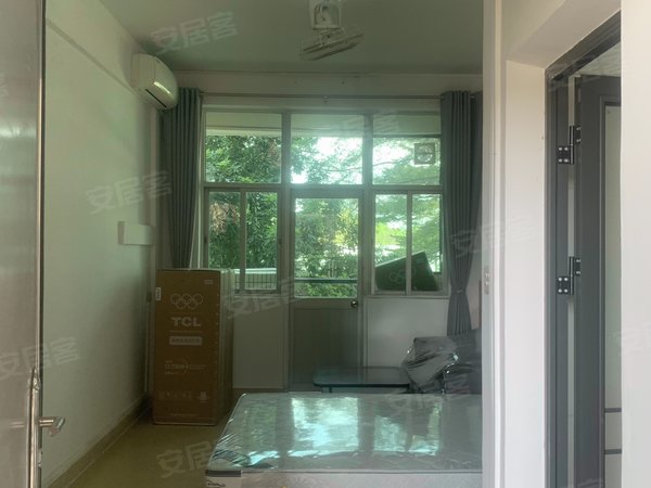 广州花都花山两龙中街小区近花东中学精装单间,采光好南北通透位置