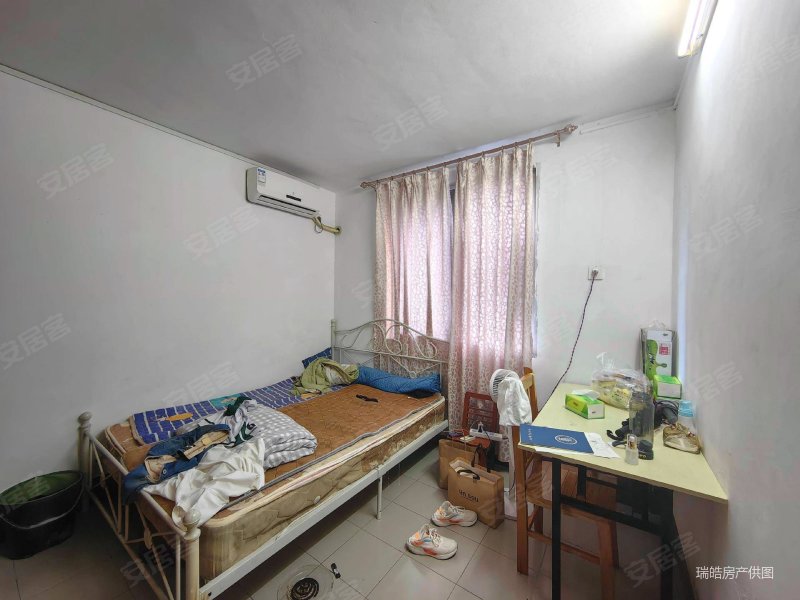金沙角旁 柳高教室宿舍 电梯房 公小龙中 6字头 72万