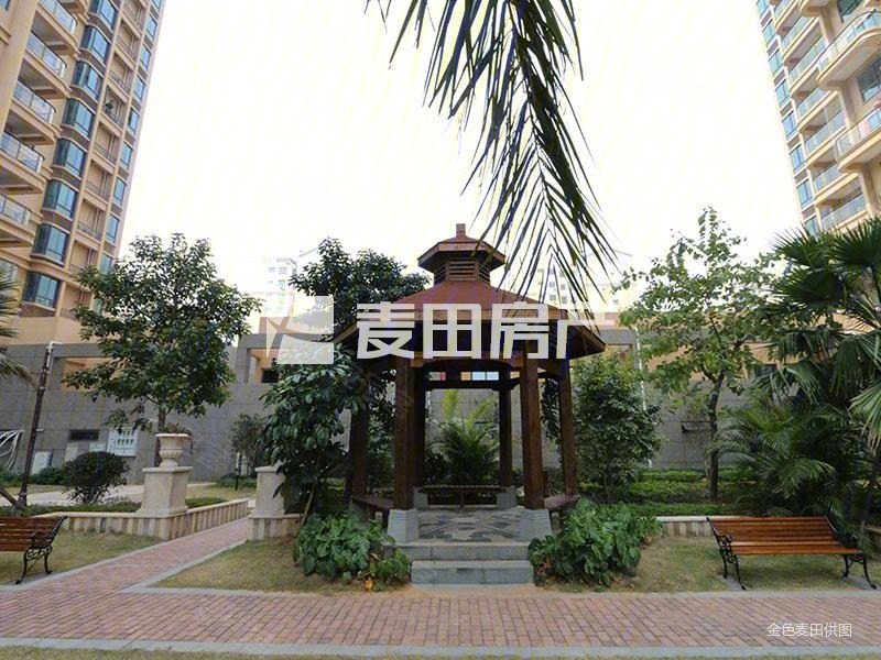 楼层好 商业配套成熟 出行方便 临地铁 精装可拎包入住