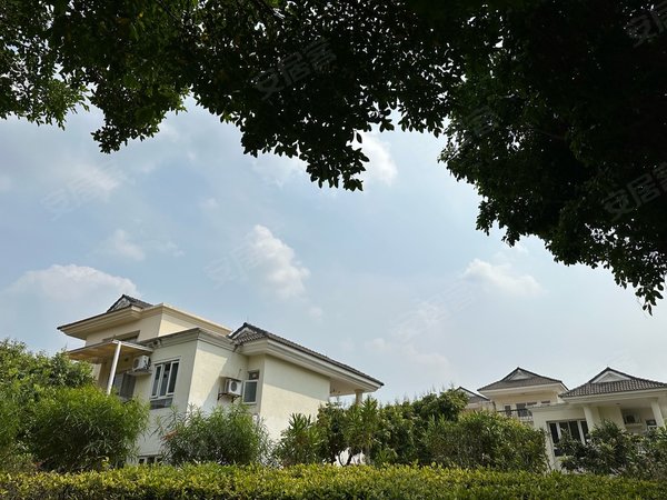 广州从化街口中心区逸泉山庄近地铁 精装电梯两房 中高层南北向 通风