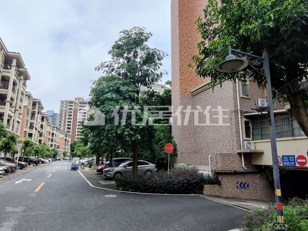 【多图】昊龙花园北区,桥南租房,昊龙花园精装修3房中层,番禺租房