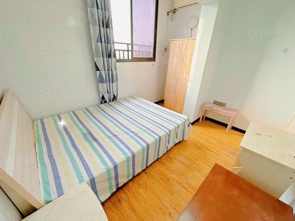 租房看这里,不可错过,黄泥塝地铁口,皇冠自由城,单间带飘窗