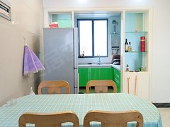 泗阳众兴大润发泽园未来城多层三楼,三室出租南北通居家装修保养好,带车库出租房源真实图片