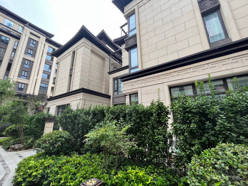 建发雍龙府(别墅)二手房,1000万,5室4厅,3卫,245平米-合肥安居客