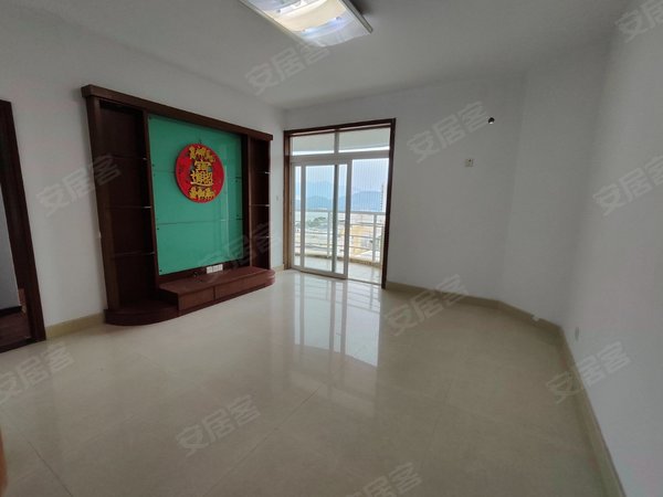 【多图】彩世界家园,布心租房,实拍彩世界家园 可看湖景 精装电梯4房