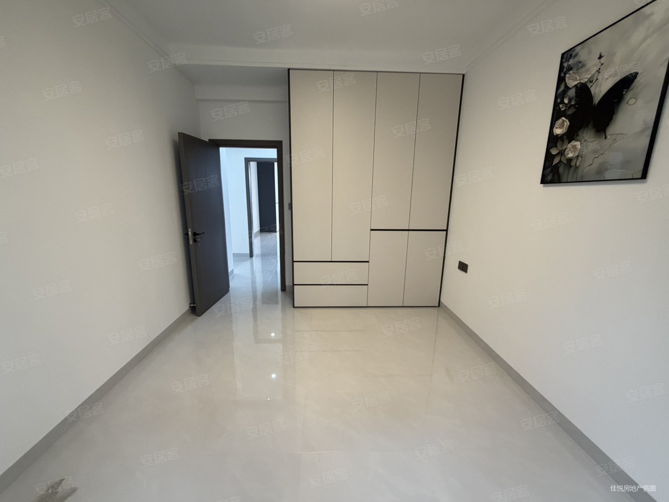 盛景苑4室2厅2卫125.5㎡南北89万