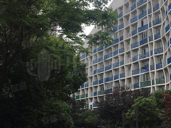 无锡惠山天一新城阳光100国际新城(南区)阳光100南区 靠近河边 采光好