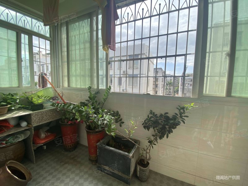 地铁口怡家园精装大3房2卫10106平仅售1795