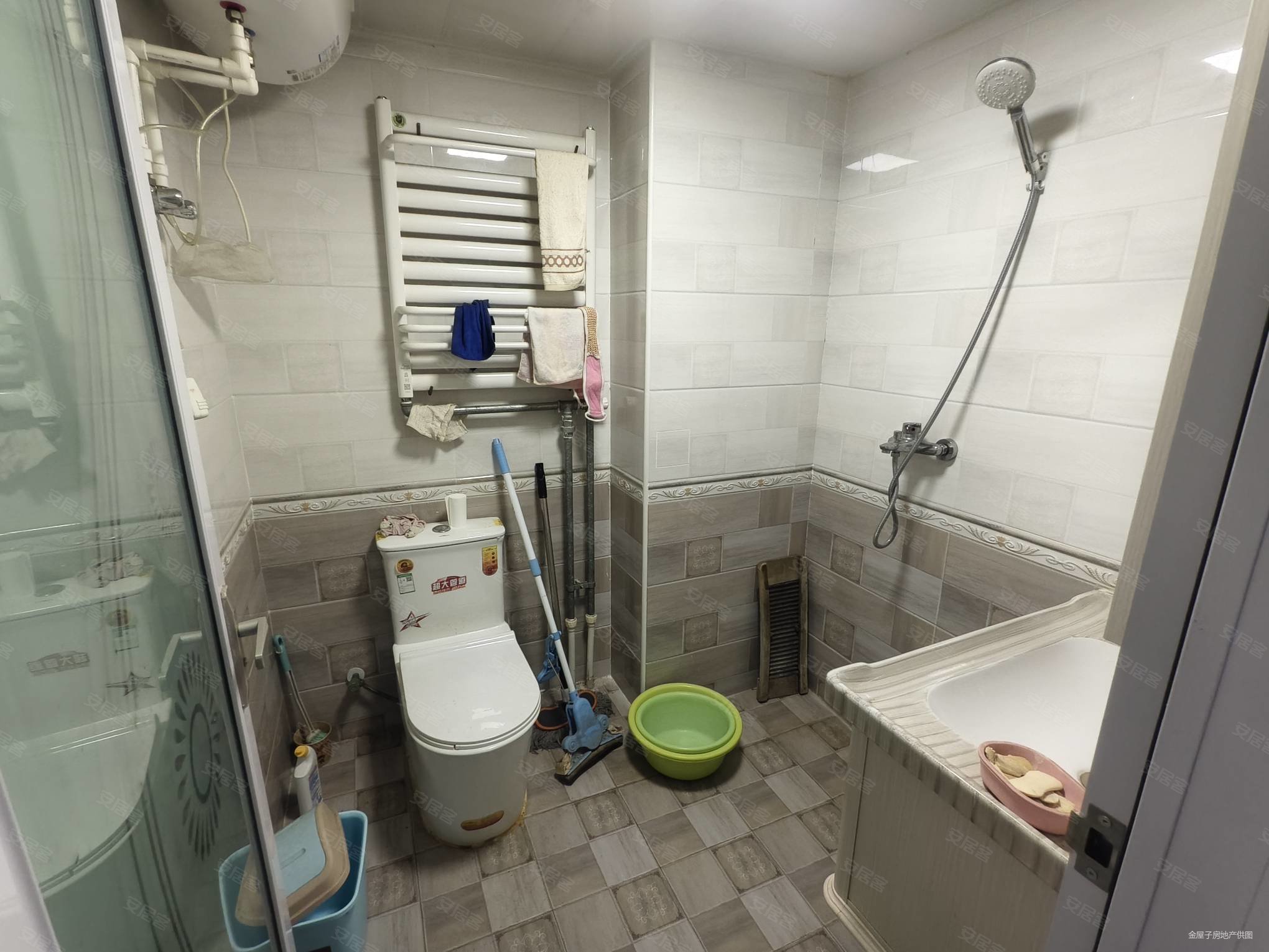 朝阳财富中心2室2厅1卫114㎡西80万