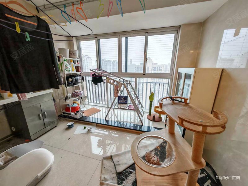 广益地铁口 万达广场旁 带车位 南北通透 装修保养好 拎包住,金科新大