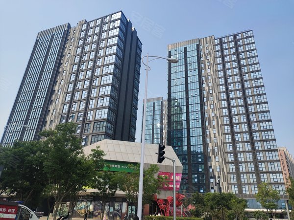 北京房山长阳长阳半岛中央城中央城 3室1厅2卫 电梯房 精装修 70平