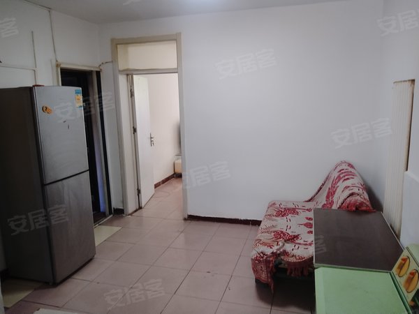 南北通透一室 简单装修 万新村九区 紧邻地铁二号线,河东租房-天津58