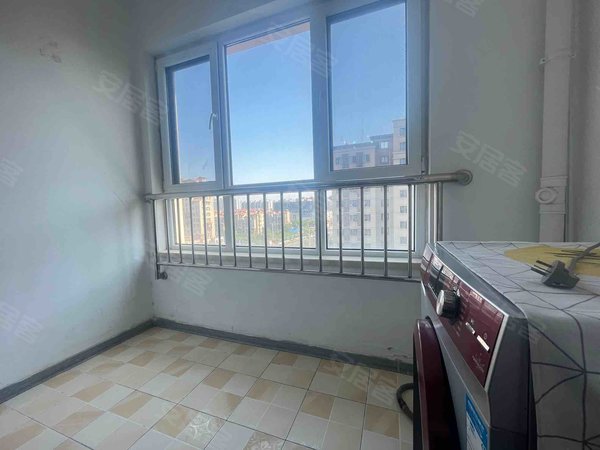 正阳公馆 精装套一 看房有钥匙 拎包入住 家佳源 万达,城阳租房-青岛