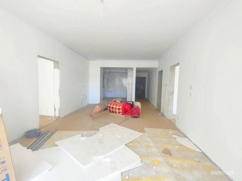 臻园158平139w带车位大四房对花园可看