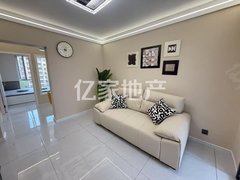 丹东振安九连城街欧尚广场附近  八三小区 步梯四楼 精装两室出租房源真实图片