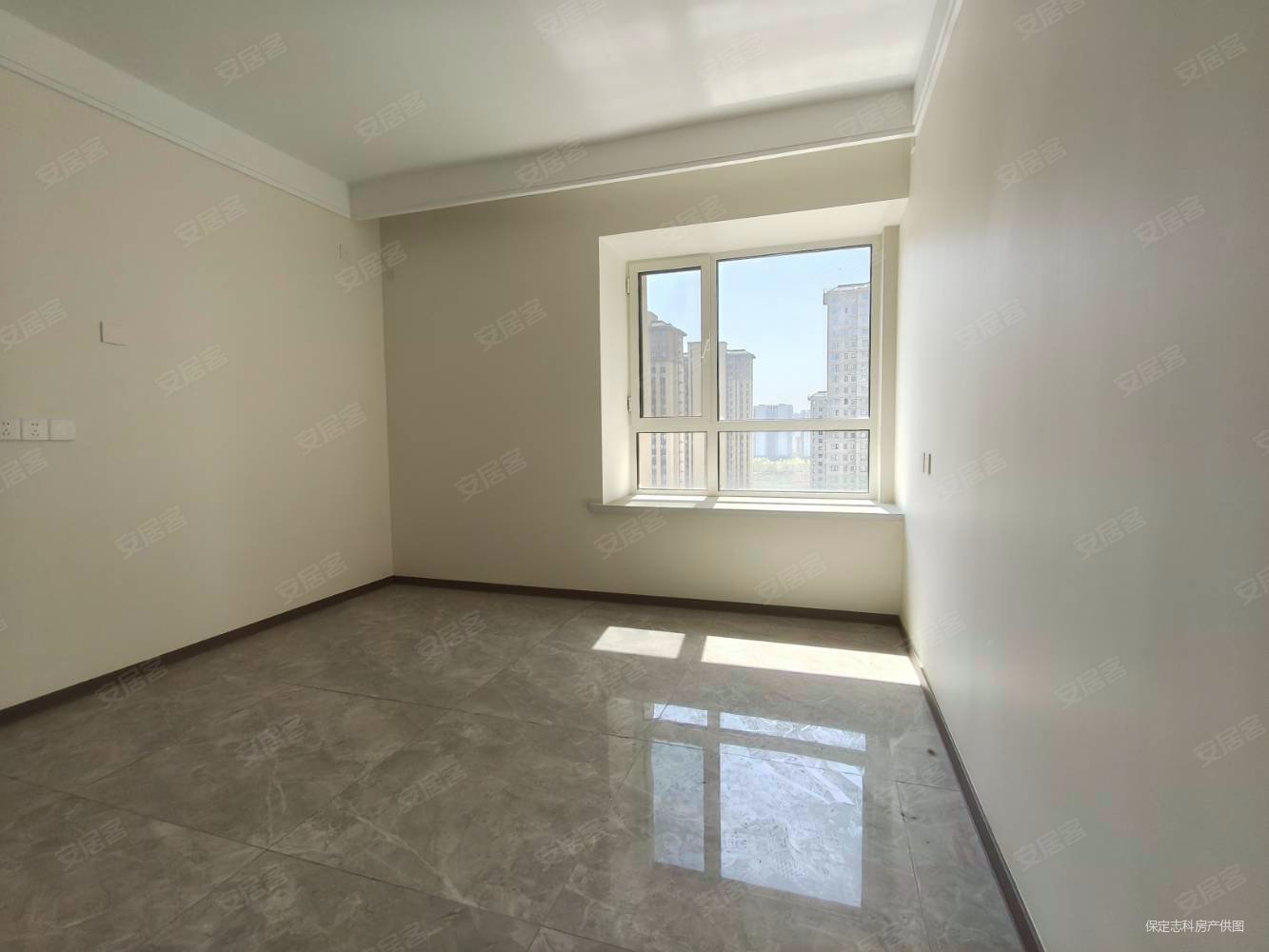 中国府3室2厅2卫127㎡南北139万