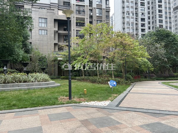 【多图】金源一品,五象大道租房,总部基地精美三房两卫诚心招租3 4号