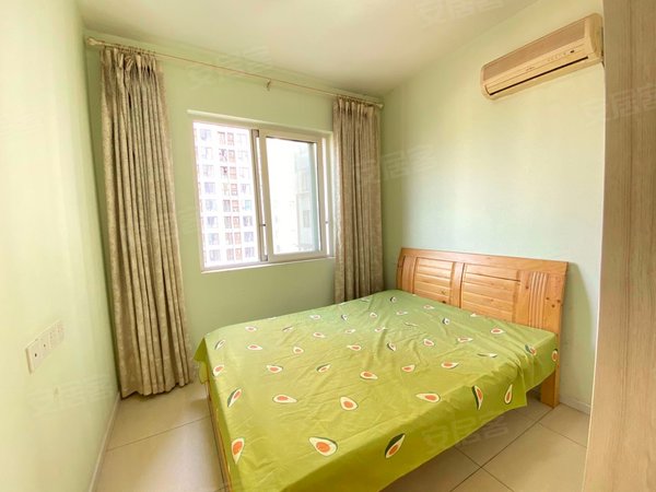 重庆九龙坡石坪桥万科西九(一期)直租租房子杨家坪步行街精装一室一厅