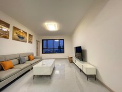 喀什喀什市喀什城区农三师旁,精装修大二室出租,家具家电齐全拎包入住!出租房源真实图片