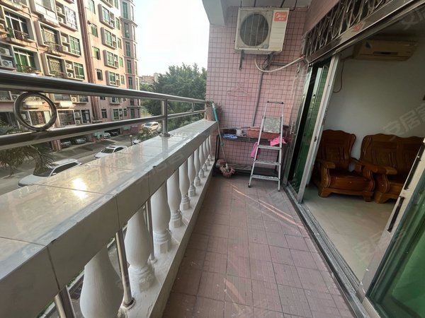 深圳龙岗横岗康乐花园(龙岗)14号线四联站康乐花园两房出租,带家私