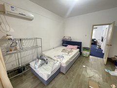 薛峰社区 独门独户 一室一厅仅租1100包物业