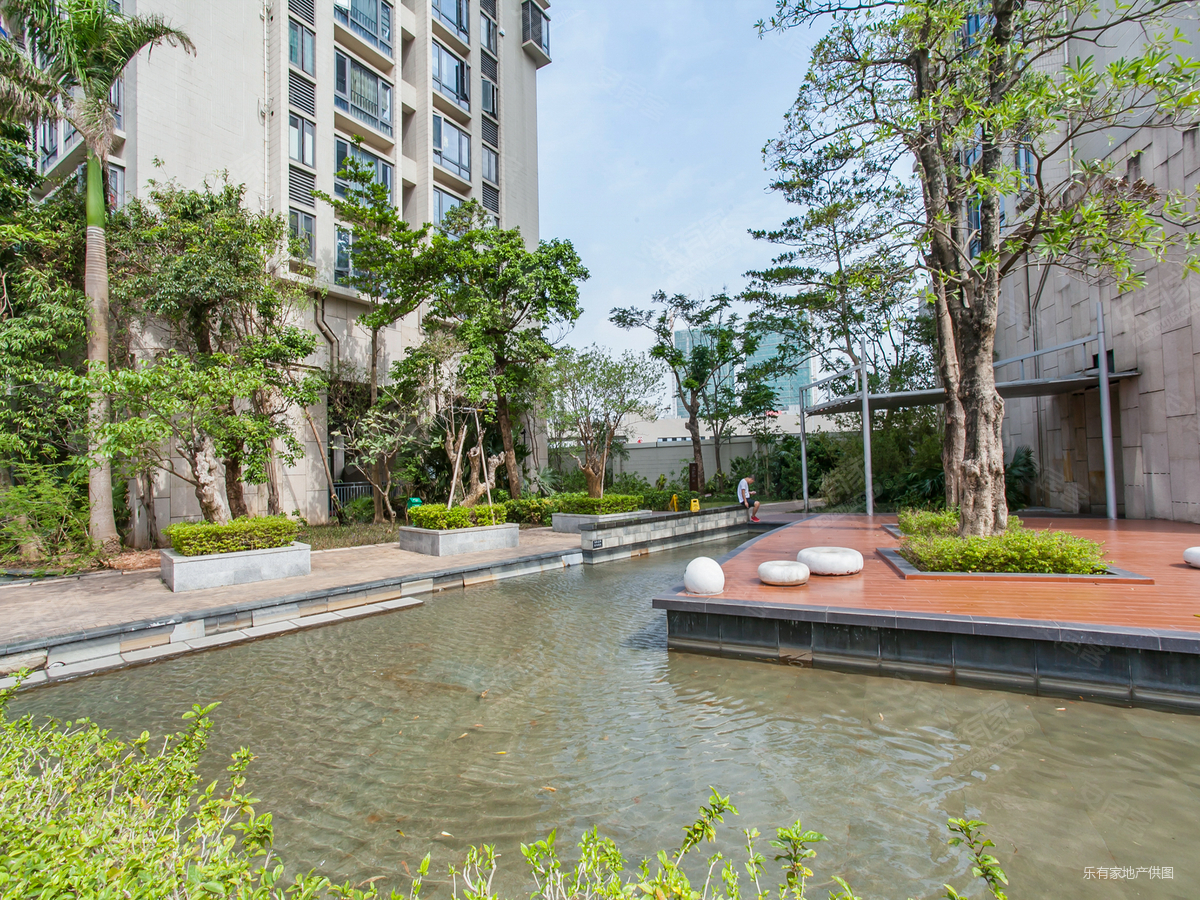 百仕达乐湖电梯房精装可拎包入住高楼层采光充足交通便利