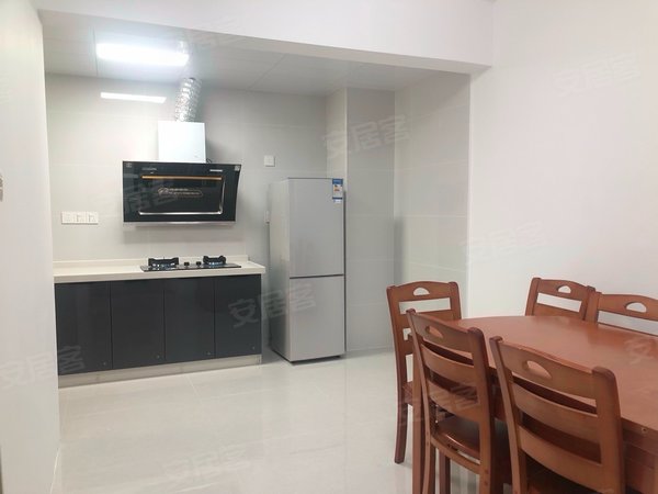 南宁西乡塘衡阳南铁(北二区)衡阳 南铁二区 锦华苑 新电梯2房 拎包