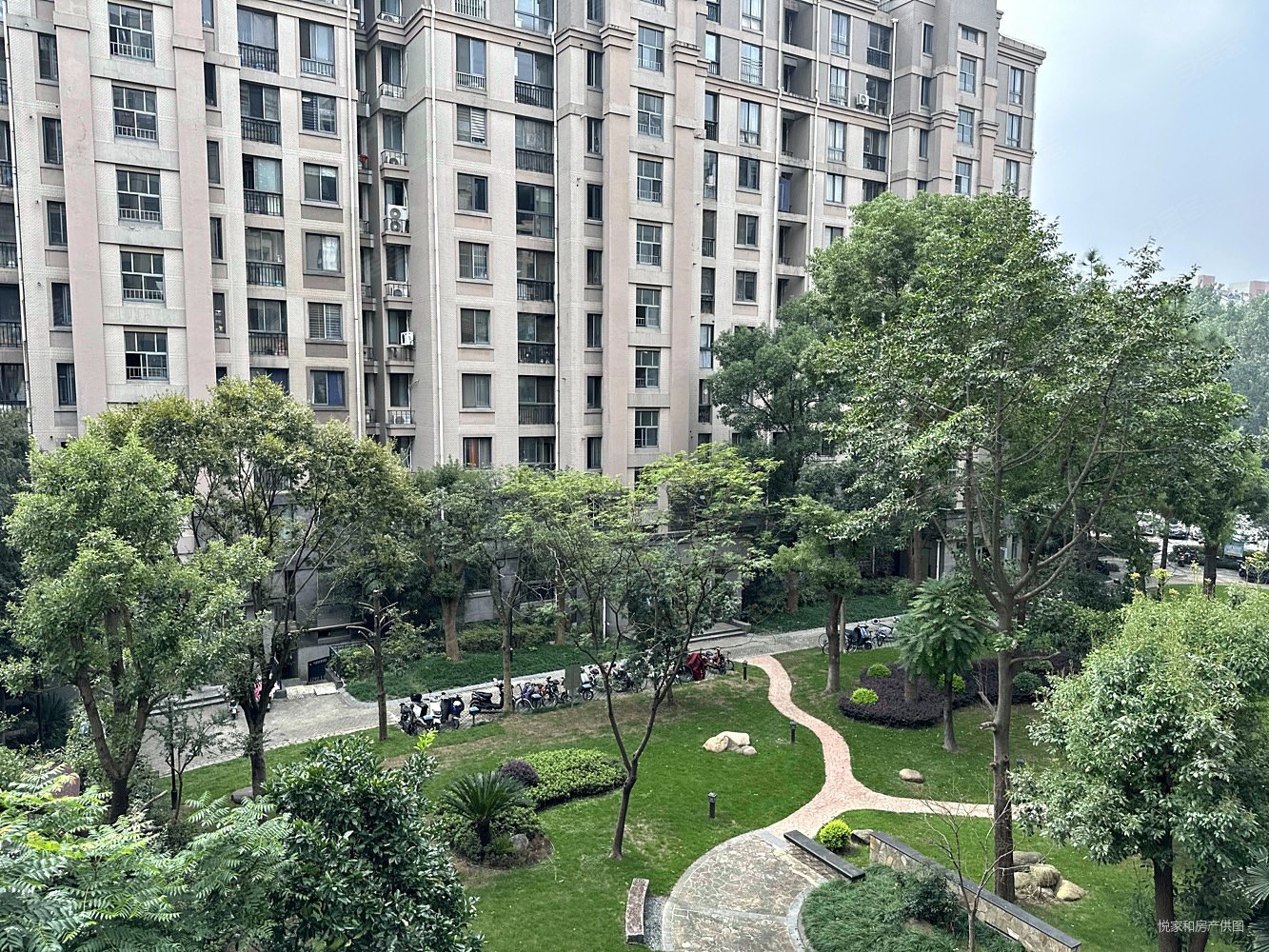 江南明珠苑3室2厅1卫112㎡南北210万