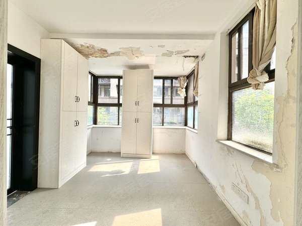 【多图】协信城立方揽院,大学城租房,协信揽院带花园 带地下室的四房