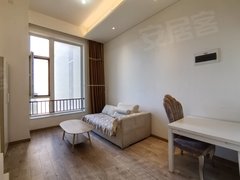 大连甘井子体育新城万锦公馆公寓loft,家具家电齐全,可配空调出租房源真实图片