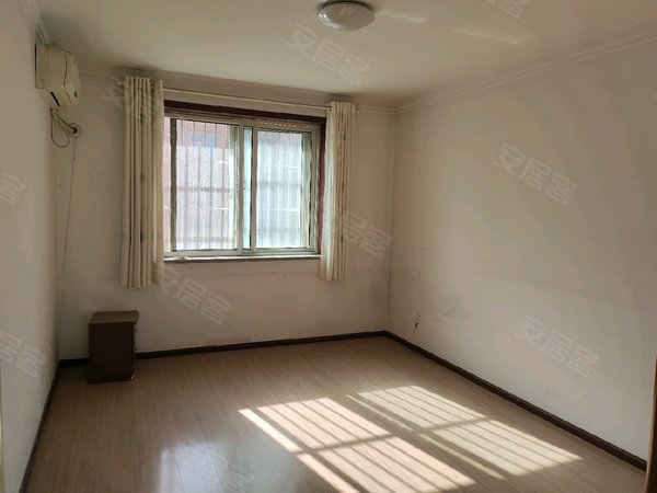 枣庄滕州龙泉善南组团二期小区善南组团二期小区 3室2厅1卫出租房源