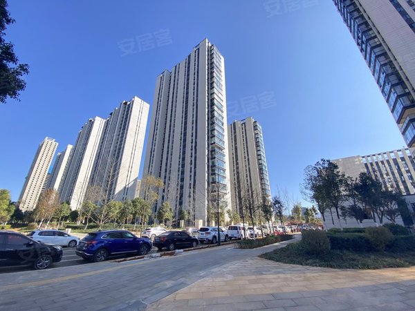 昆明呈贡大学城白龙潭家园白龙潭家园 3室2厅1卫 南北通透 精装修