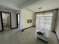 龙口南山丁冇街城市花园河东区 4室2卫 靠近小区门口 门口有裕龙石化站点出租房源真实图片