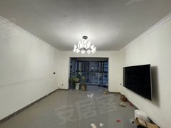 梧州长洲梧州站彰泰玫瑰园 电梯四房两卫 精装修出租房源真实图片