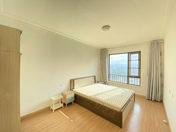 小菜园省教育厅旁中海物业带家具家电,五华租房-昆明58安居客